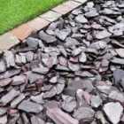 Mainland Aggregates 40mm Plum Slate Chippings