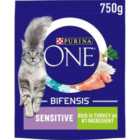 Purina ONE Sensitive Dry Cat Food Rich in Turkey 750g 750g