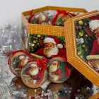The Christmas Workshop 71560 Set of 14 Red & Green Coloured Classic Santa Design Christmas Baubles