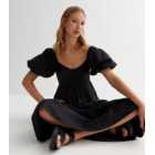 Black Shirred Sweetheart Puff Sleeve Midi Dress