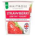 Waitrose Low Fat Strawberry Yoghurt, 150g
